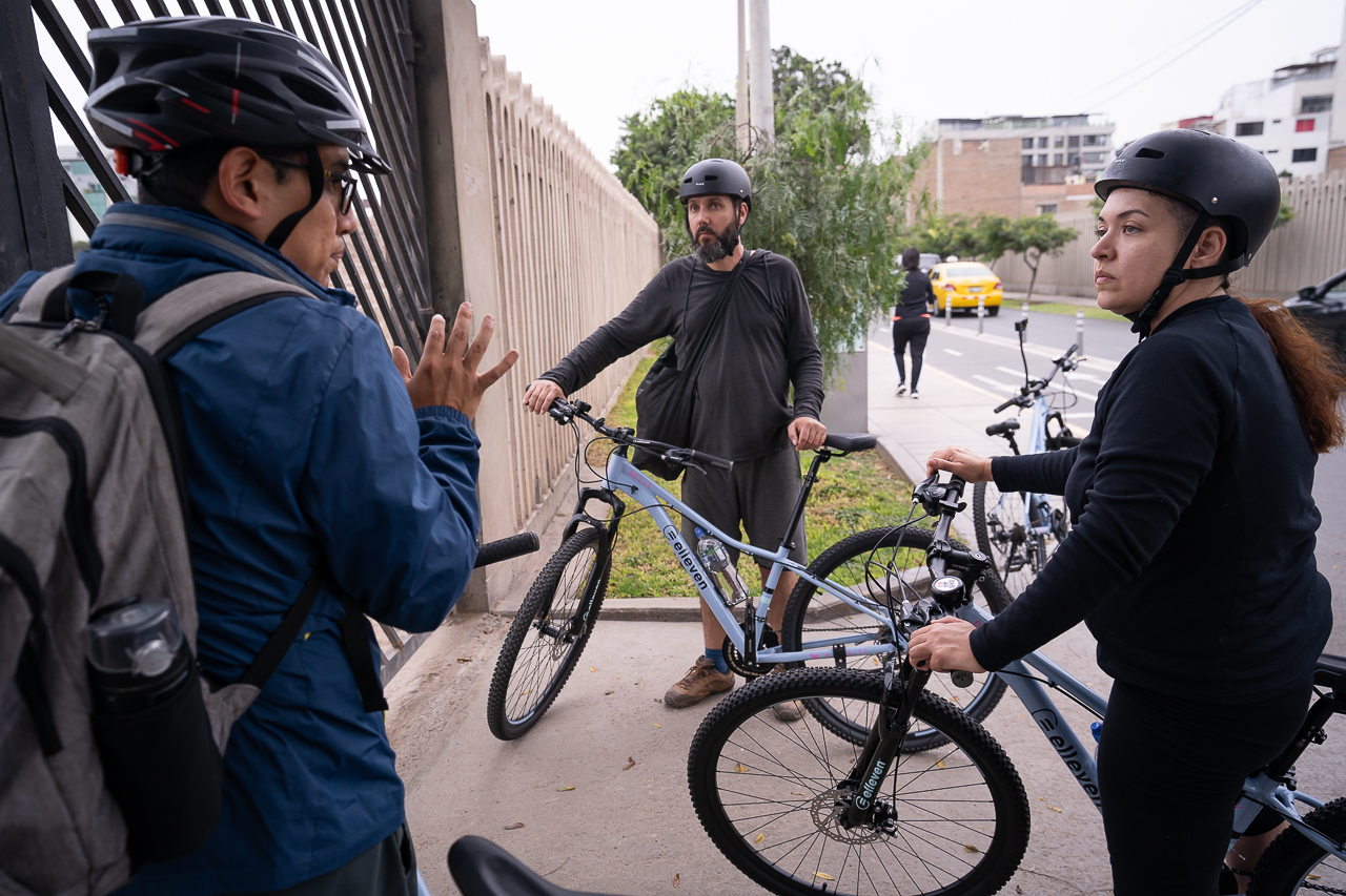 City biking in Lima