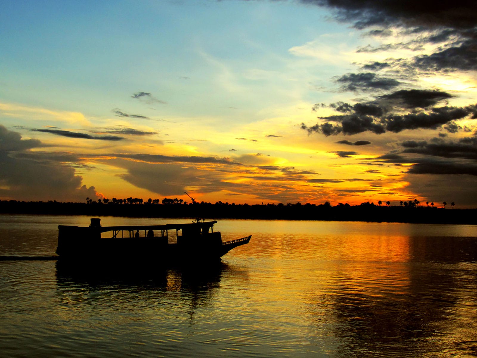 Río de Noche