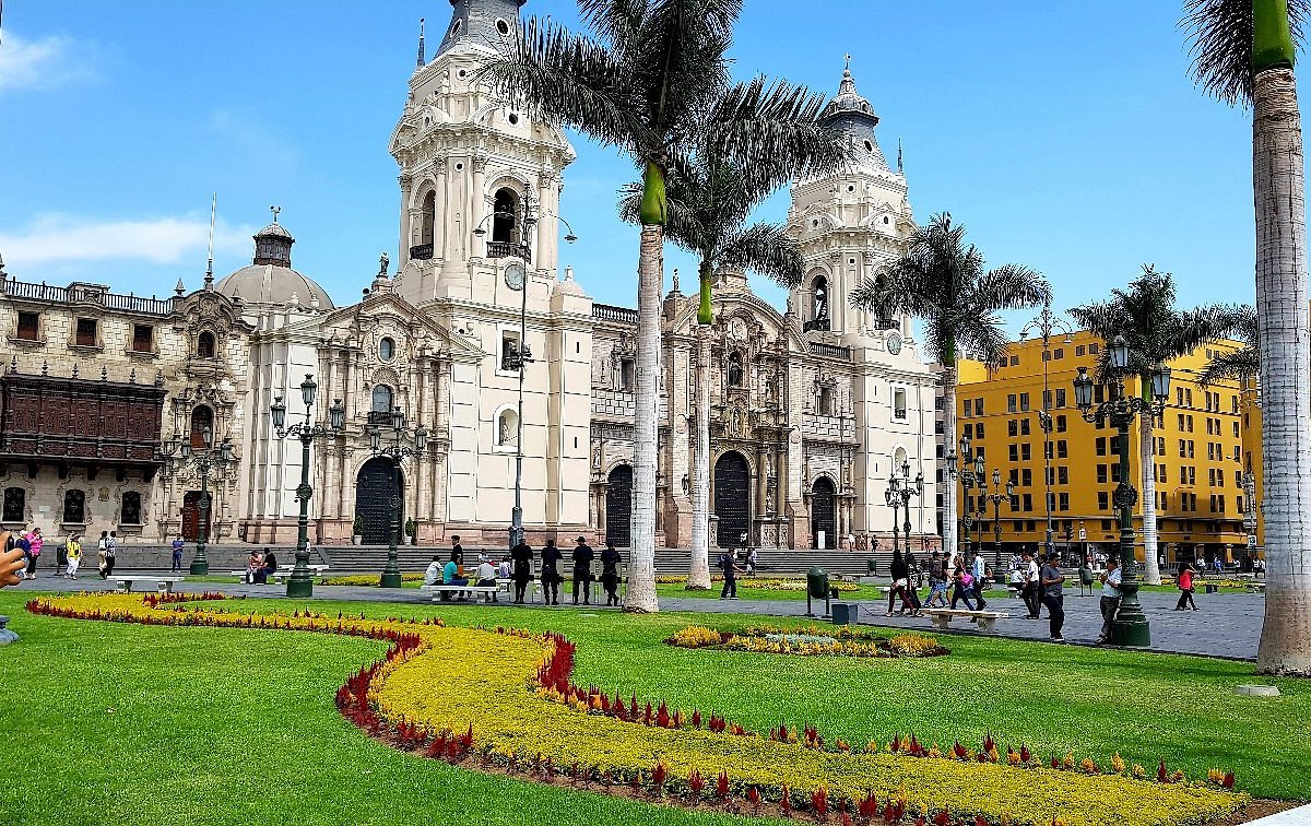 From Coast to Highlands: Discovering Peruvian Treasures